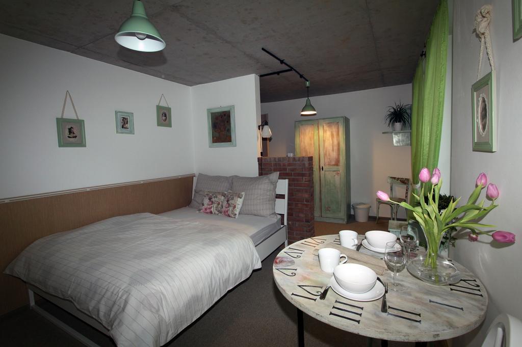 Apartmany U Basty Hlucin Exterior photo